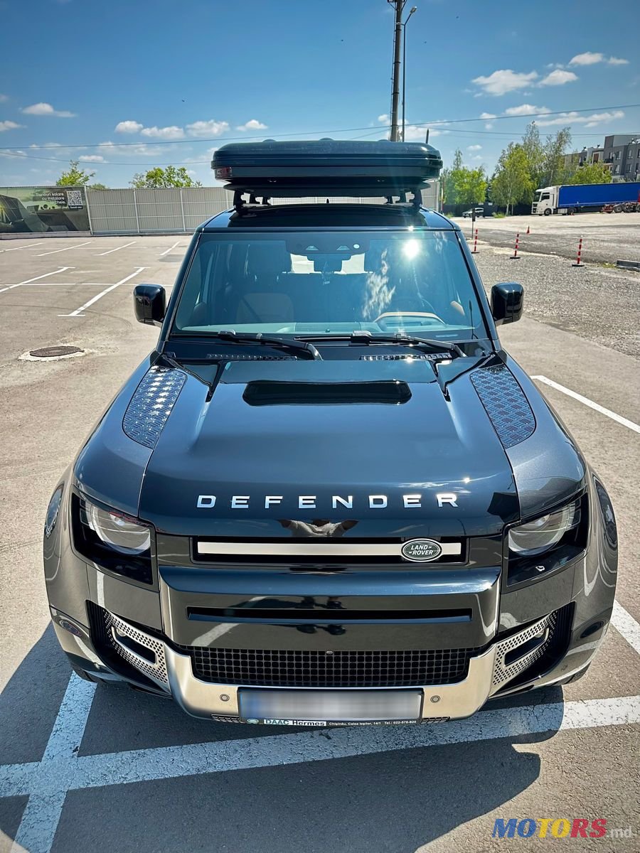 2023' Land Rover Defender photo #3