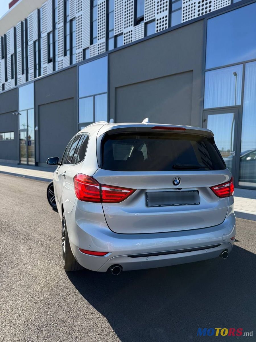 2017' BMW 2 Series Gran Tourer photo #5