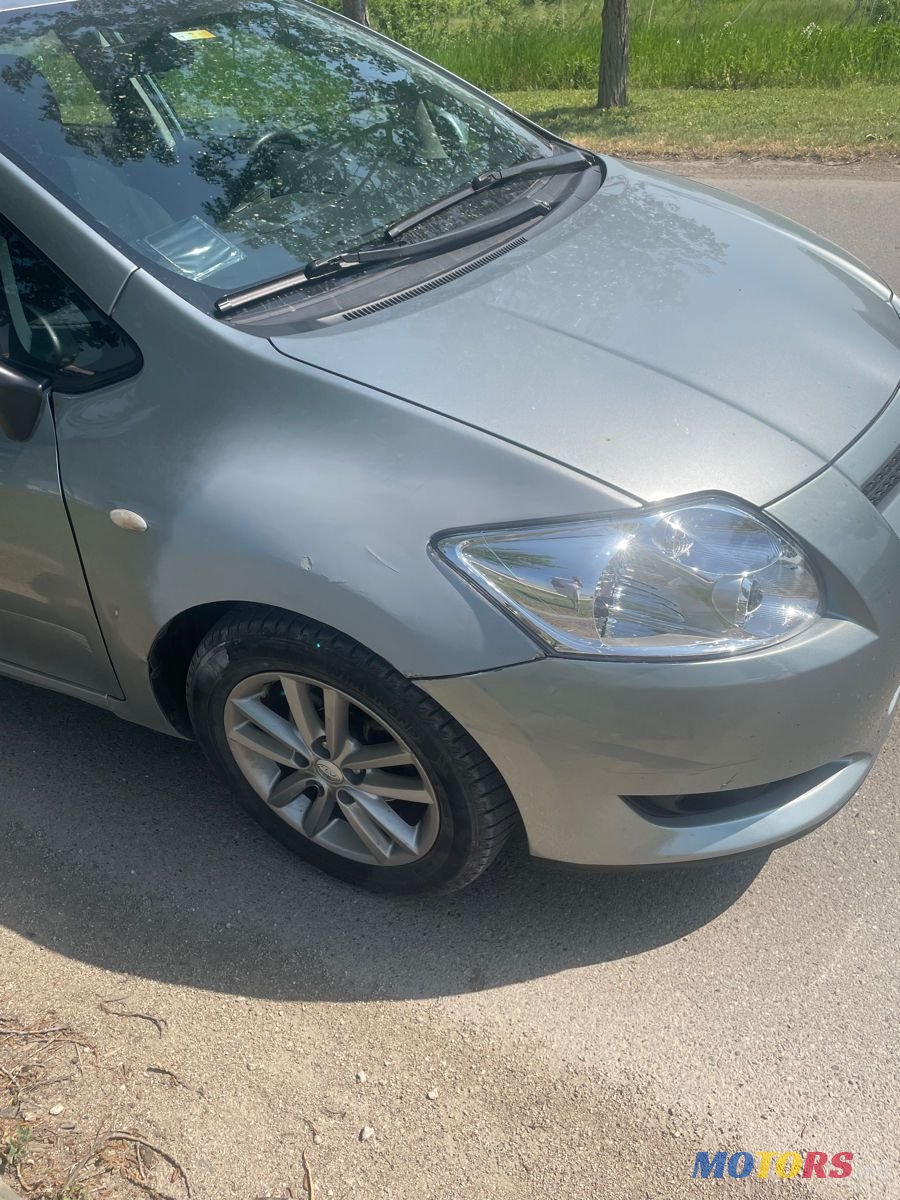2008' Toyota Auris photo #4