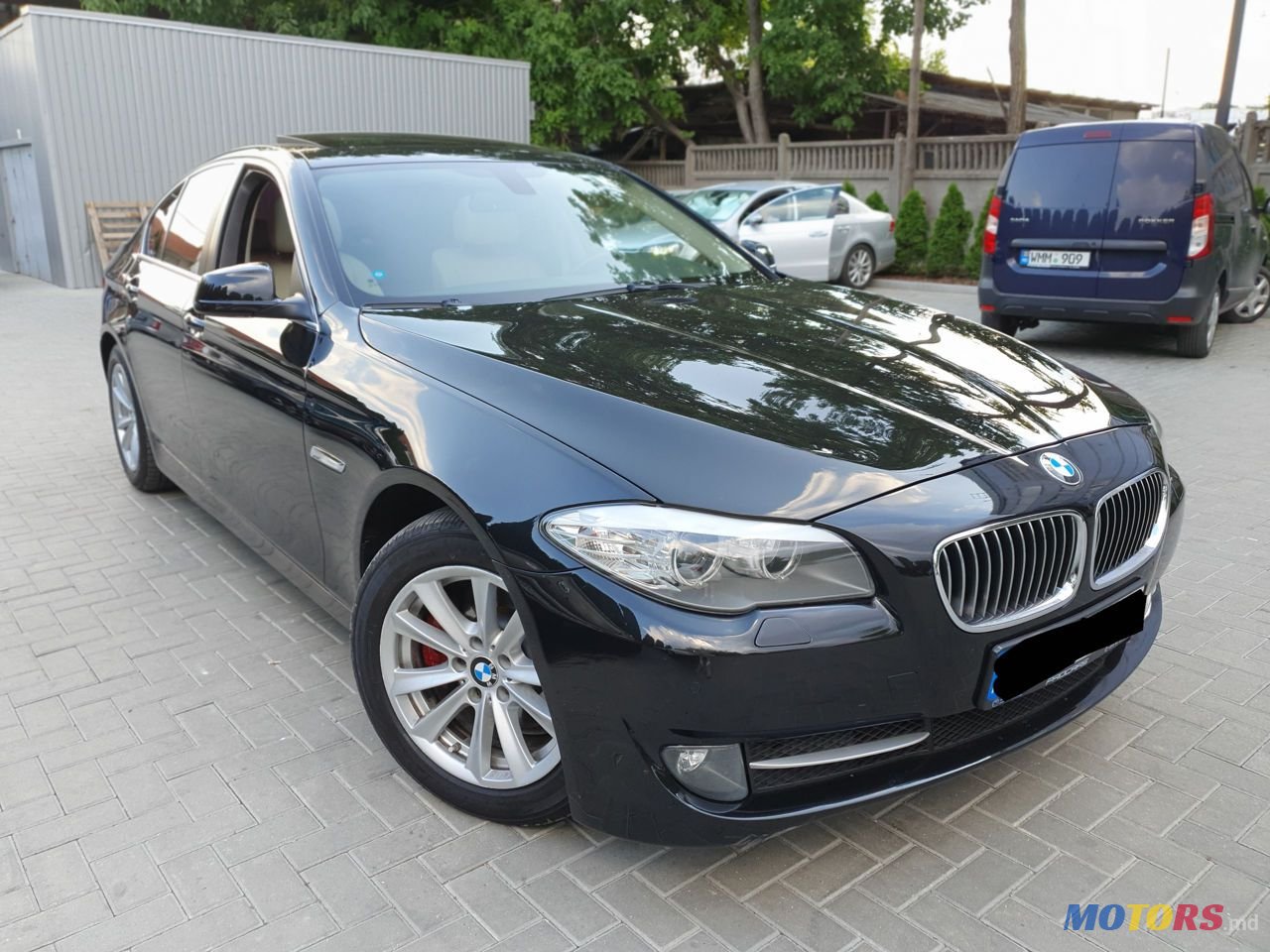2012' BMW 5 Series photo #4