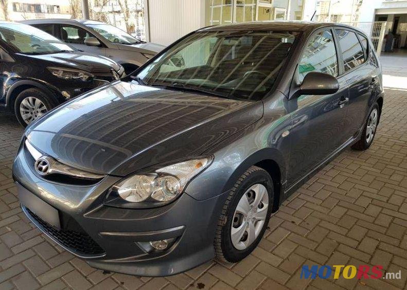 2011' Hyundai I30 photo #1