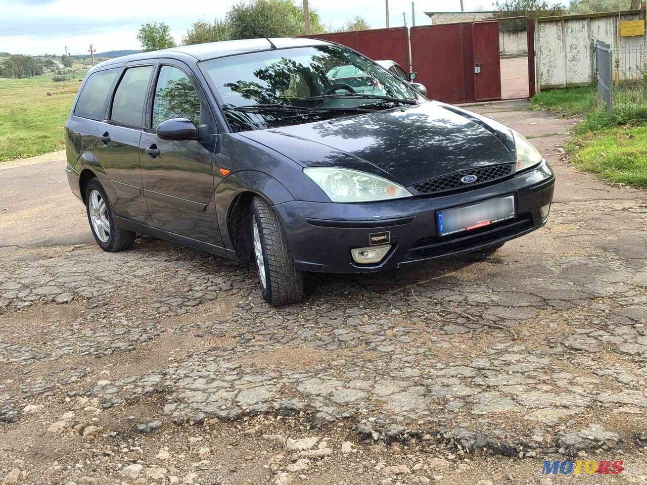 2004' Ford Focus photo #1