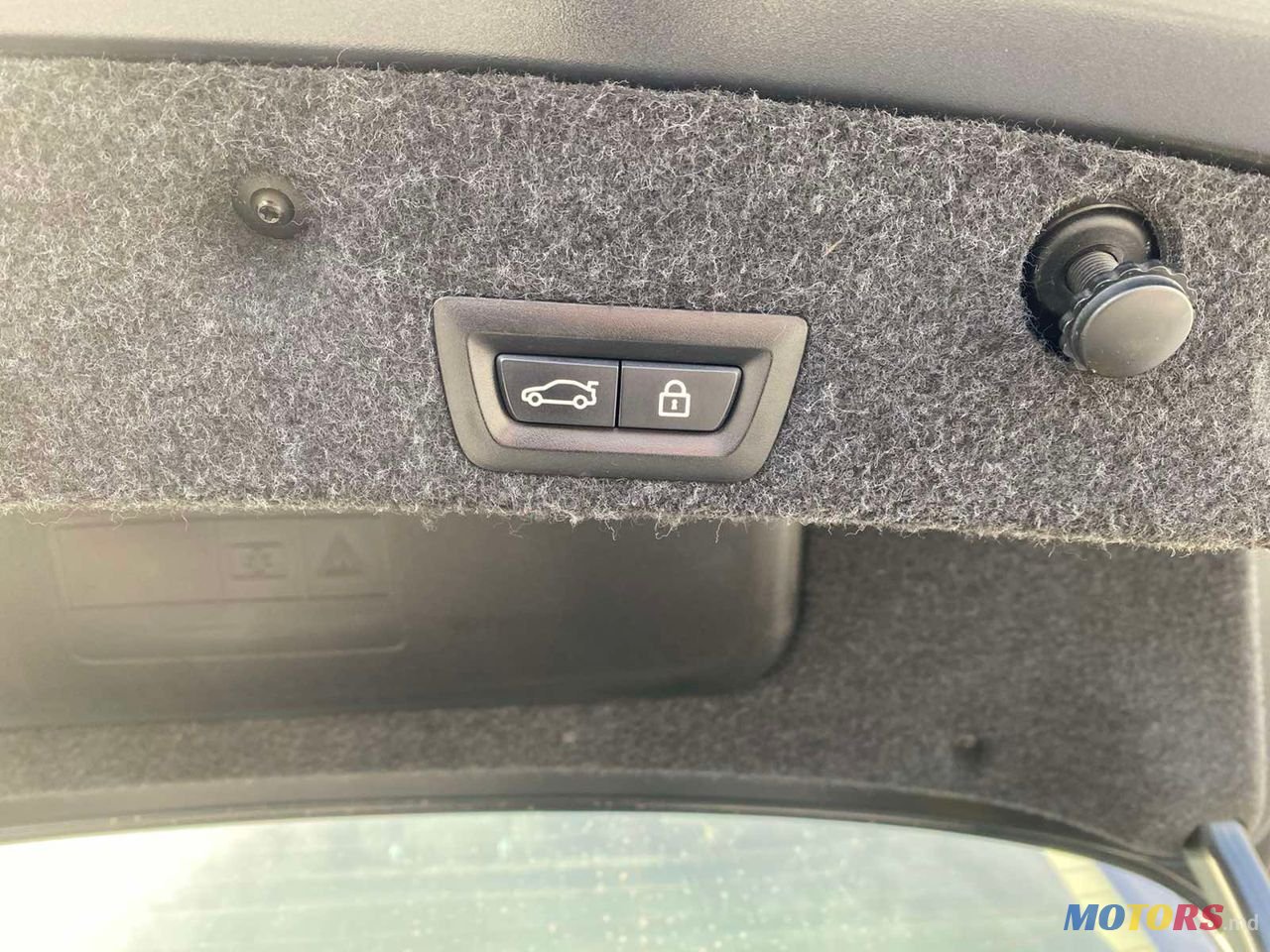 2014' BMW 5 Series photo #4