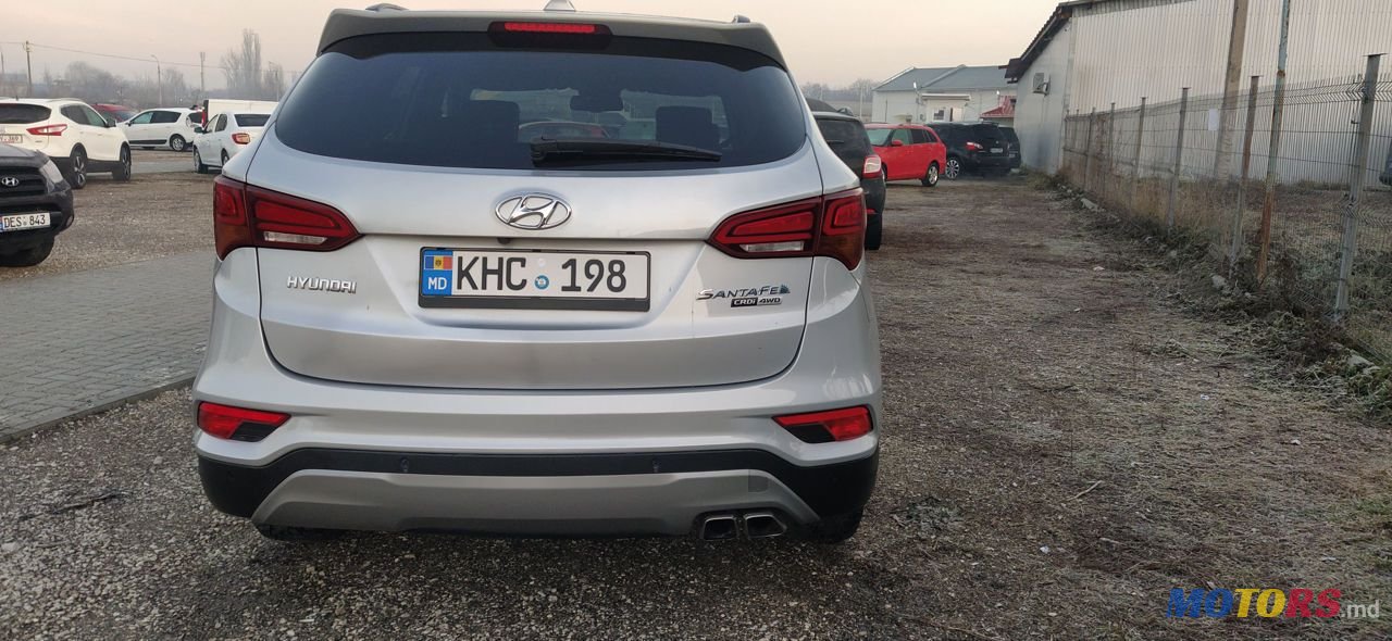 2016' Hyundai Santa Fe photo #6