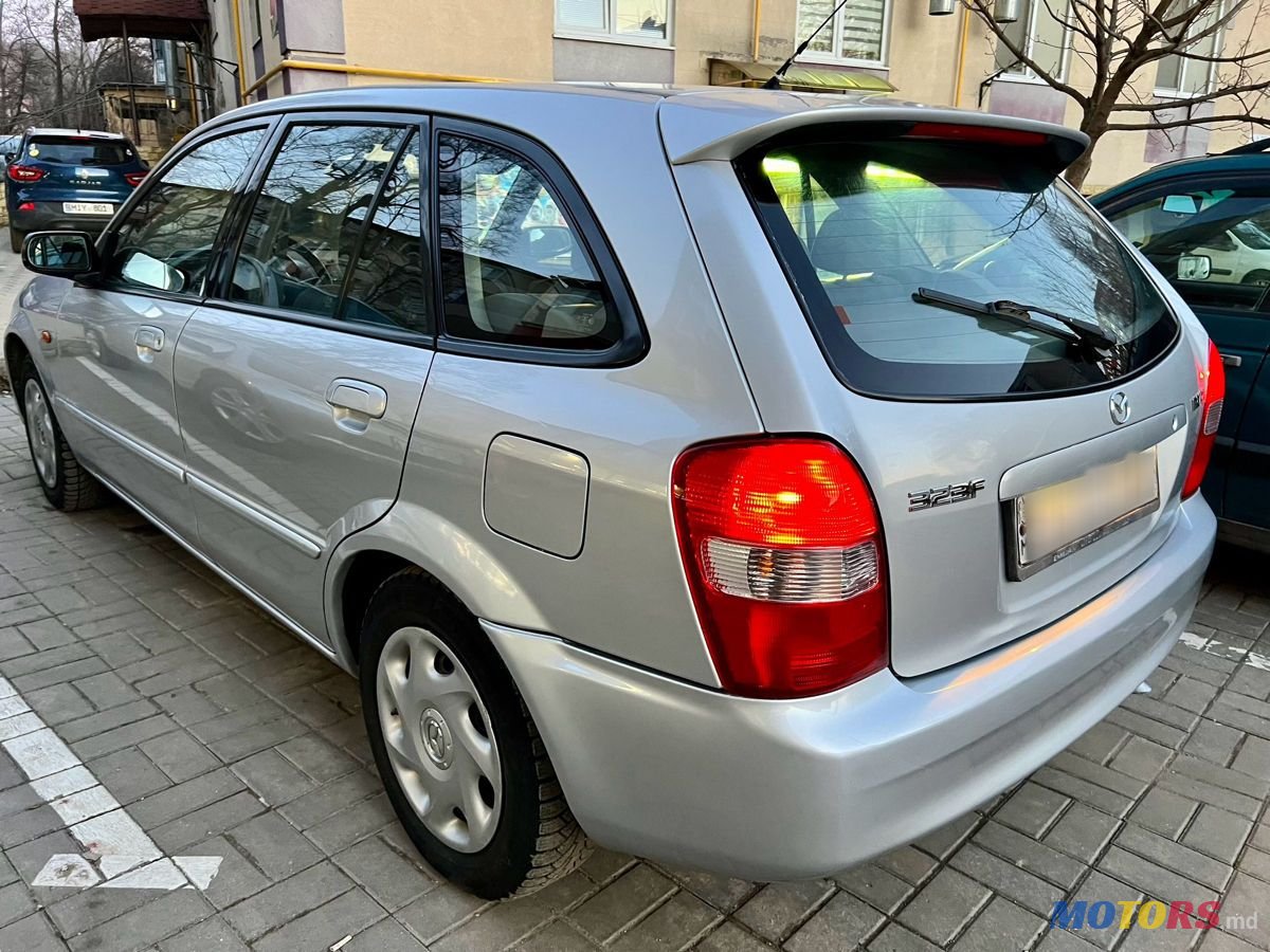 2001' Mazda 323 photo #3