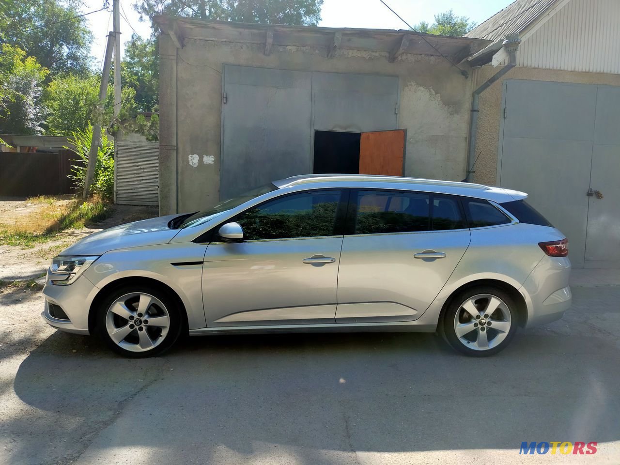 2016' Renault Megane photo #2