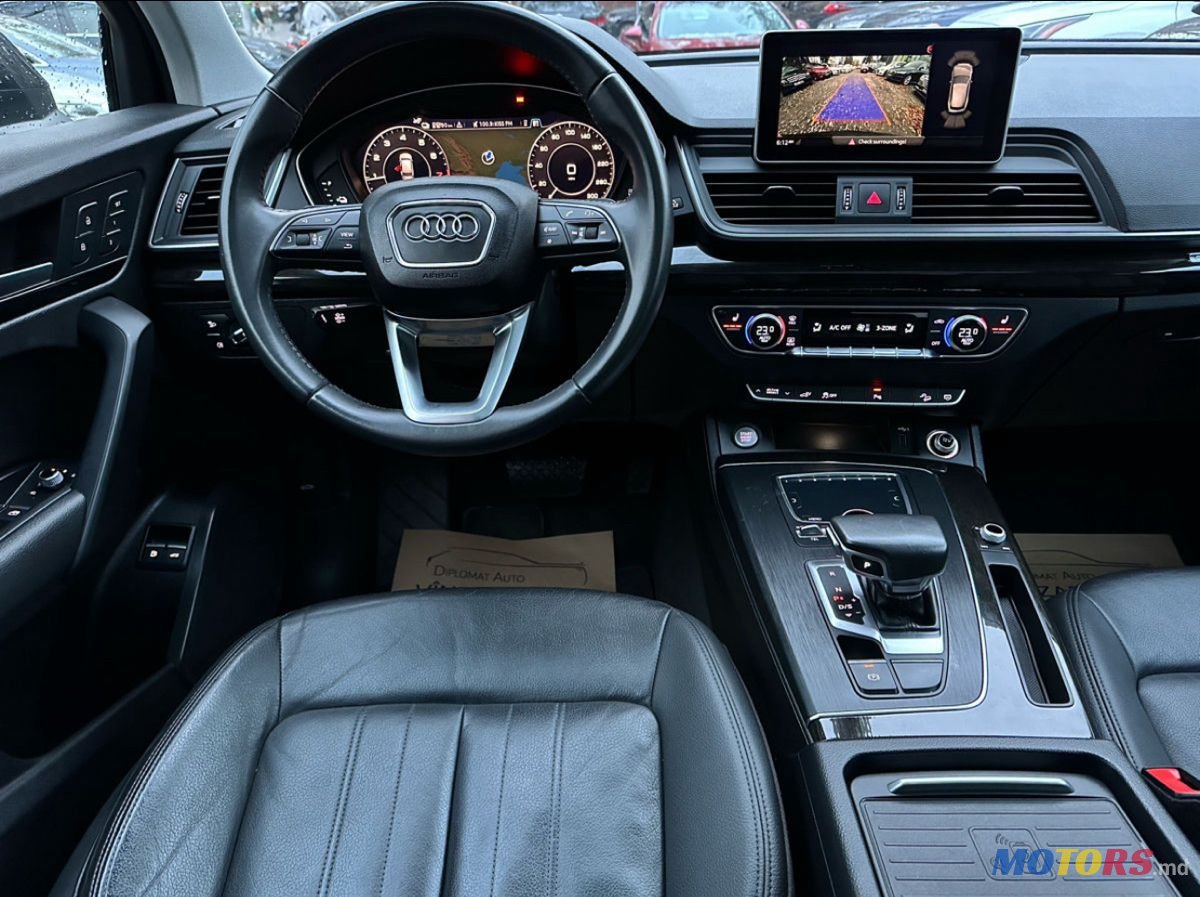 2021' Audi Q5 E-Tron photo #4