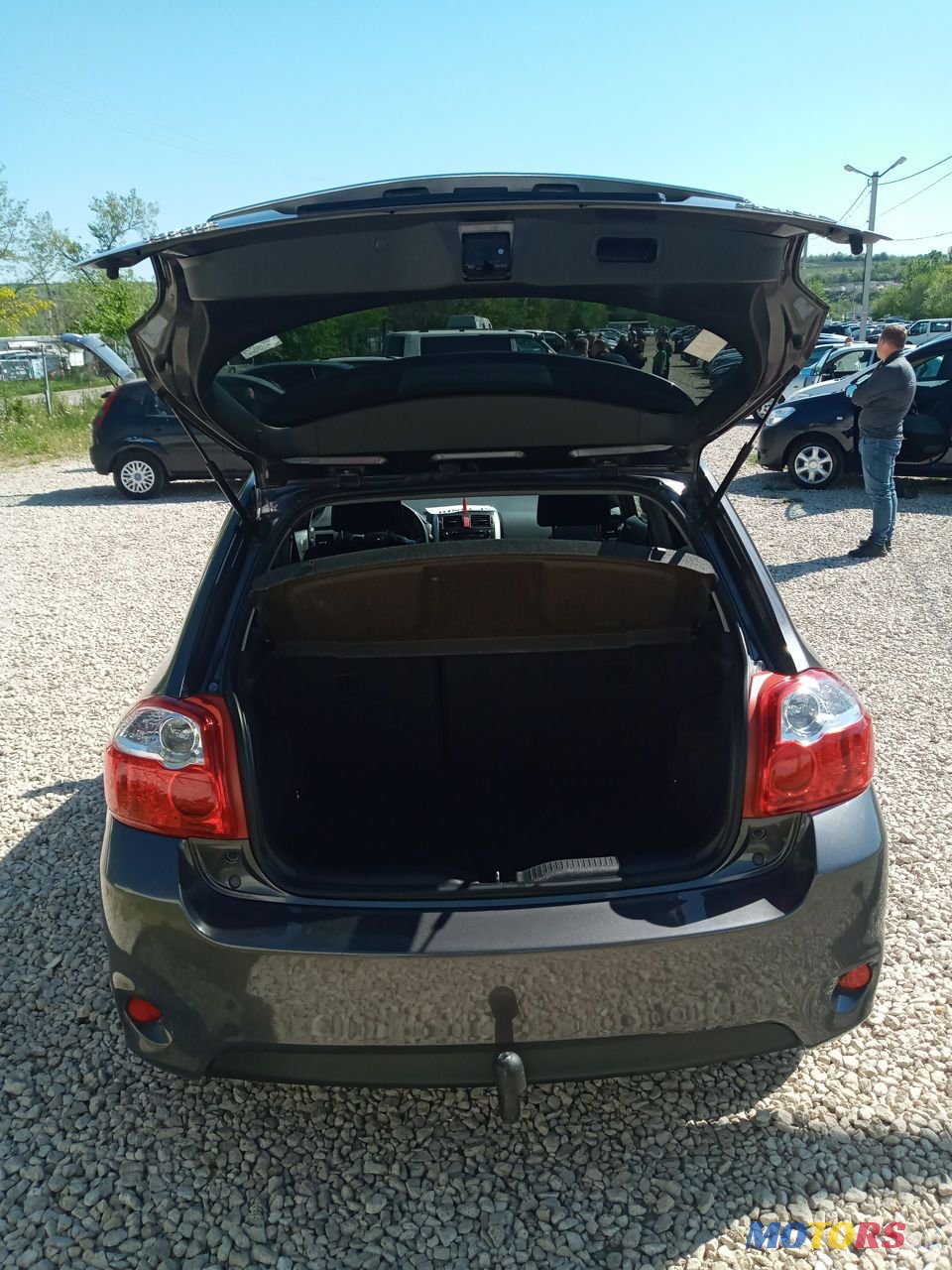 2010' Toyota Auris photo #6