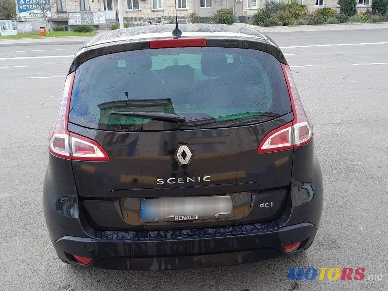 2010' Renault Scenic photo #4