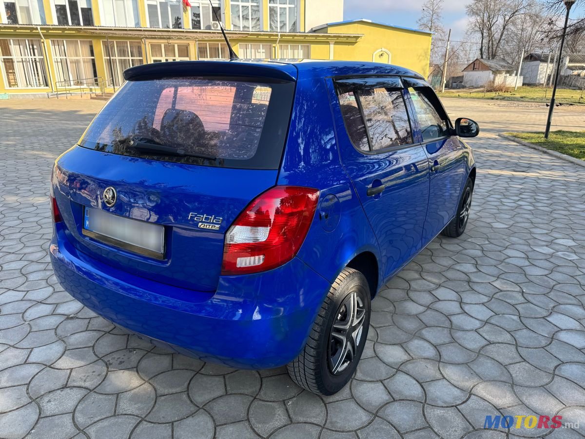 2008' Skoda Fabia photo #6