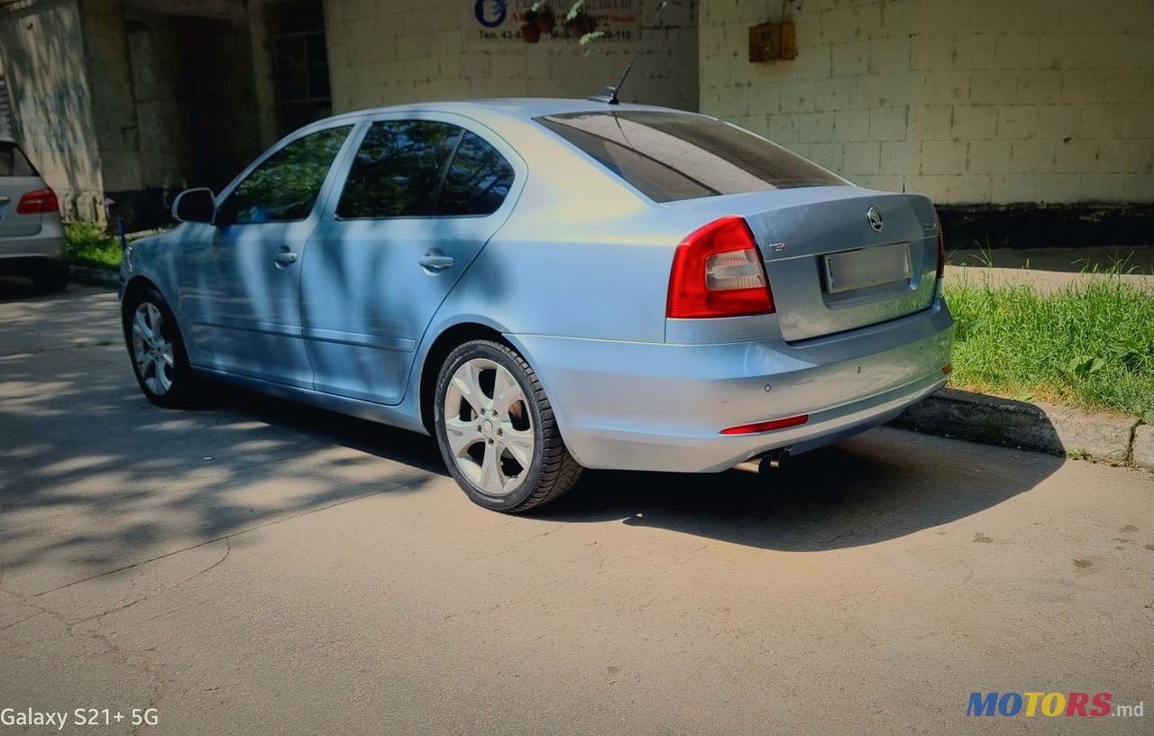 2009' Skoda Octavia photo #2