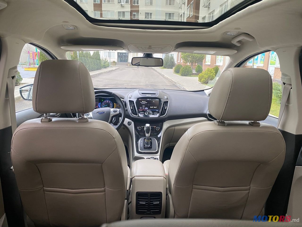 2013' Ford C-MAX photo #6