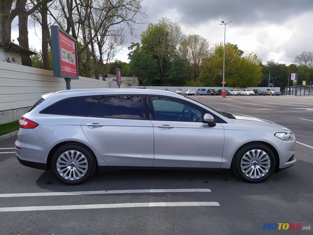 2015' Ford Mondeo photo #5