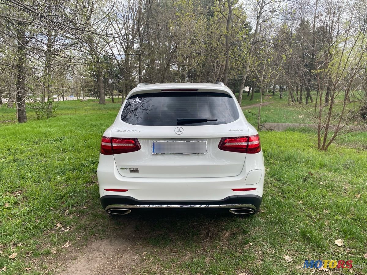 2019' Mercedes-Benz GLC photo #3