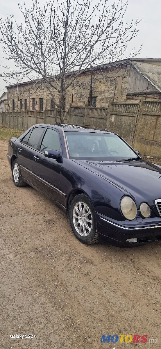 2001' Mercedes-Benz E-Class photo #5