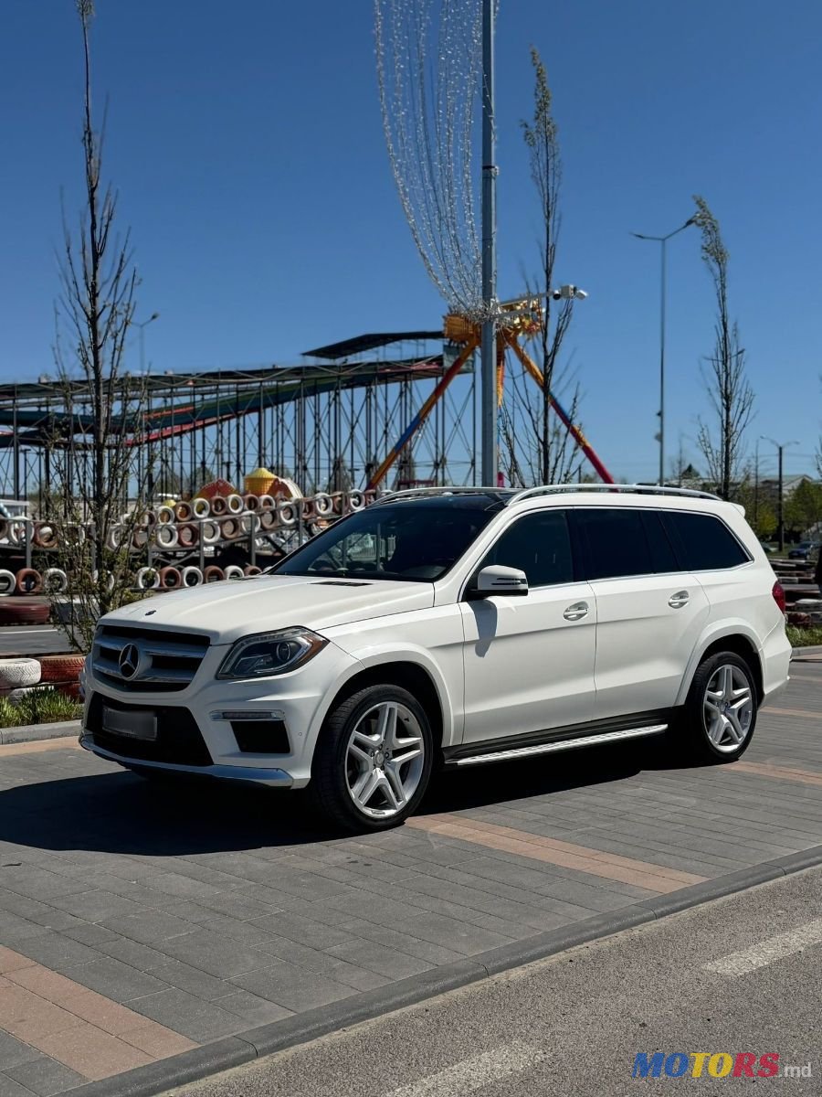 2013' Mercedes-Benz GL-Class photo #1
