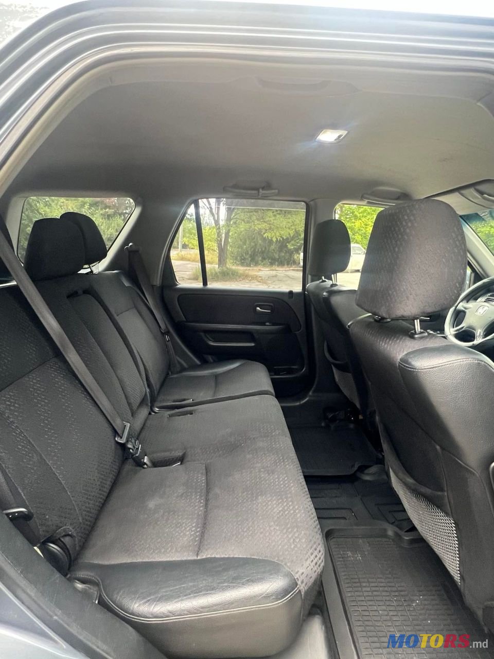 2004' Honda CR-V photo #6