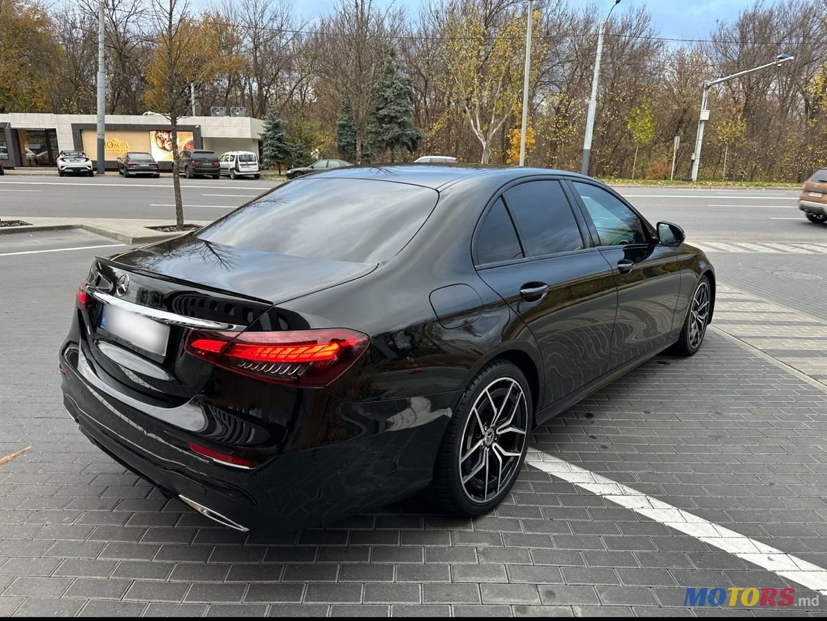2020' Mercedes-Benz E-Class photo #3