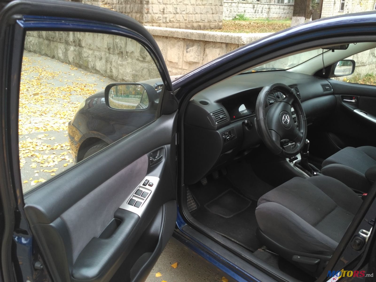 2004' Toyota Corolla photo #3