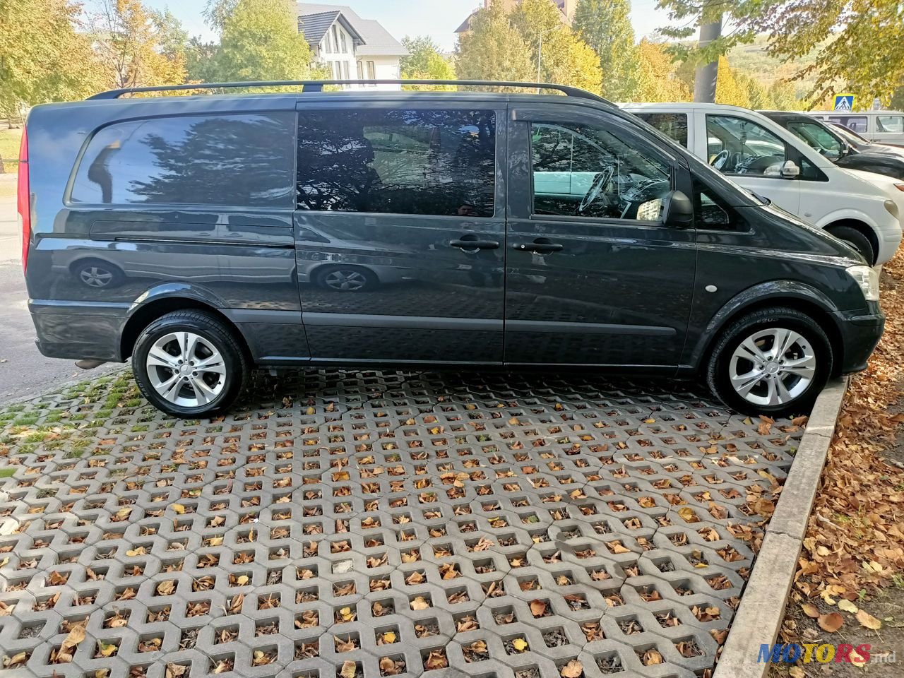 2011' Mercedes-Benz Vito photo #1