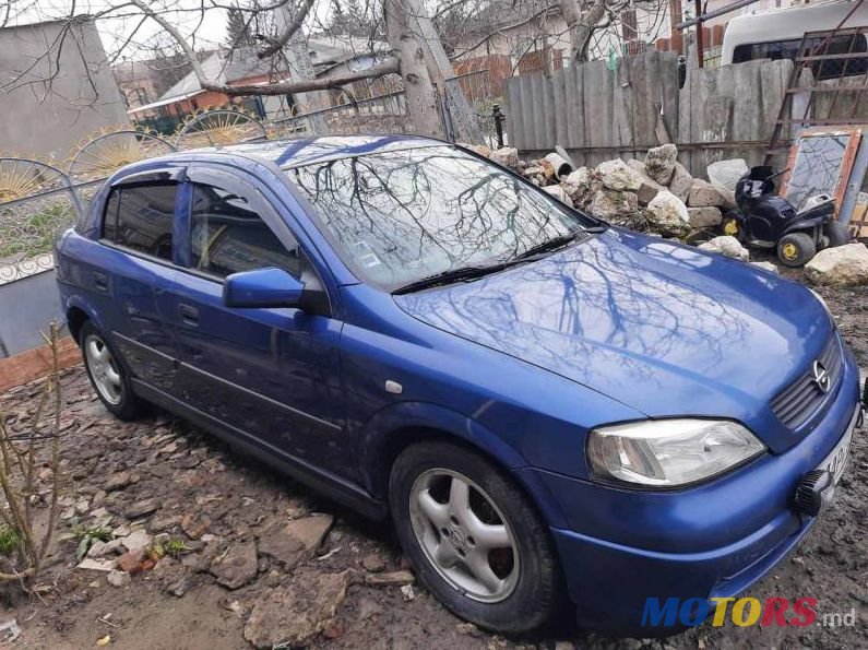 2006' Opel Astra photo #3