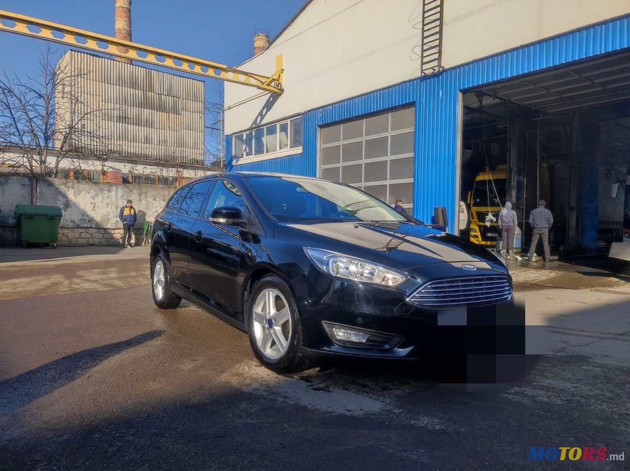2017' Ford Focus photo #2