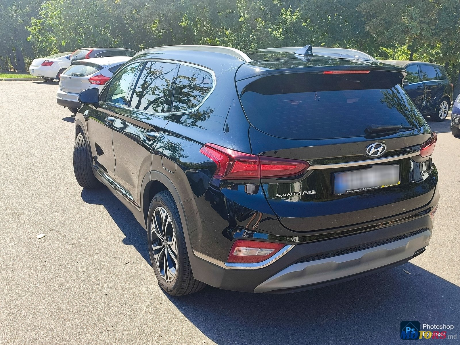 2018' Hyundai Santa Fe photo #3
