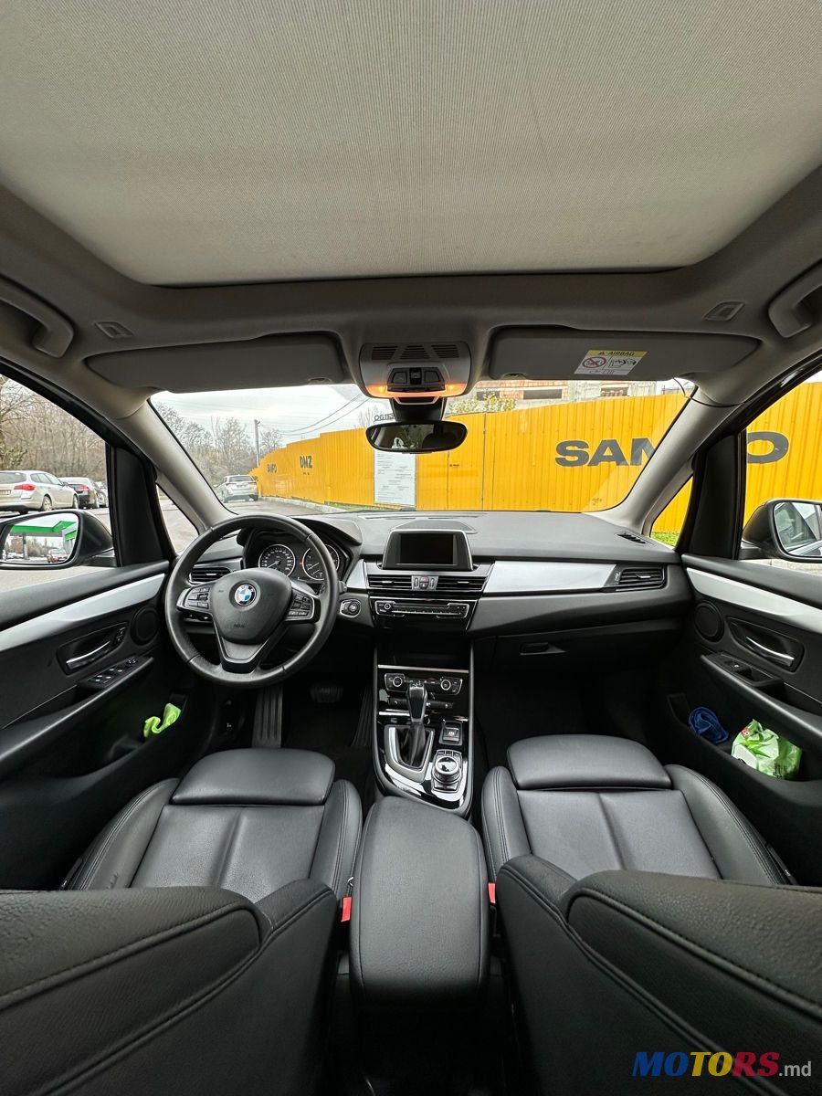 2016' BMW 2 Series Active Tourer photo #5