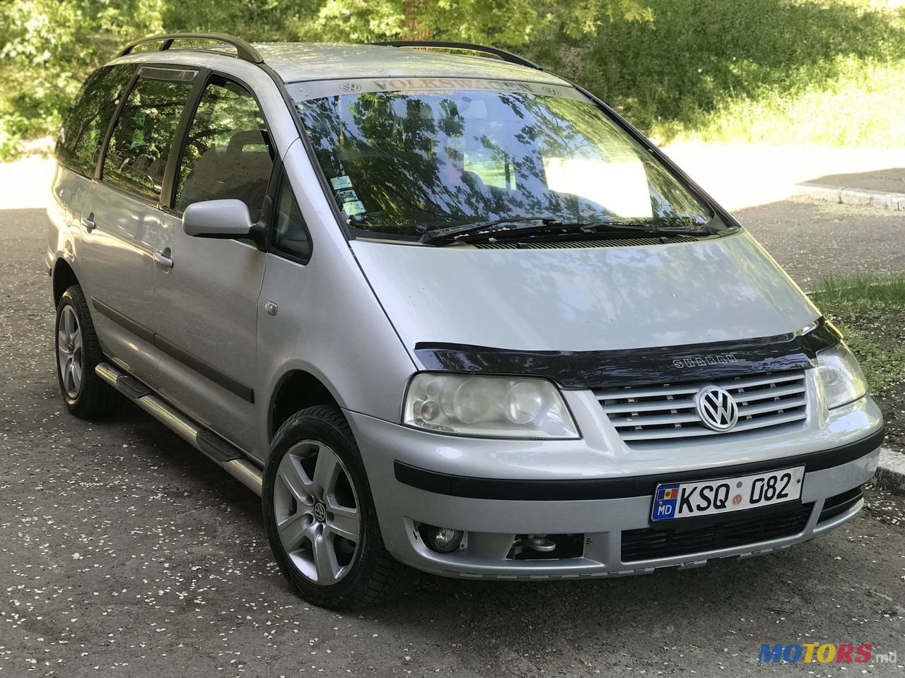 2002' Volkswagen Sharan photo #1