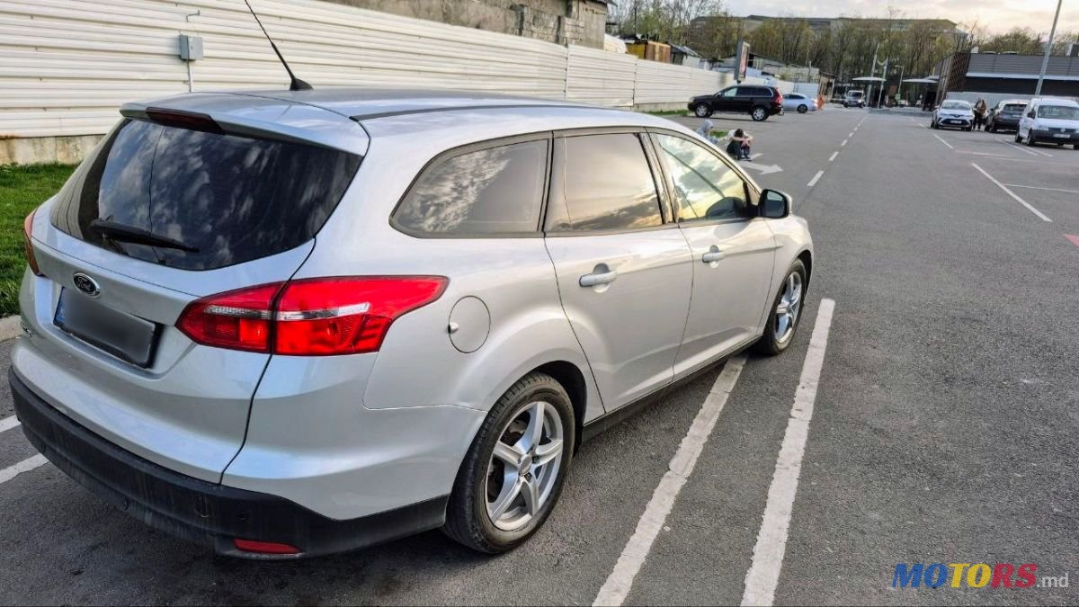 2015' Ford Focus photo #2