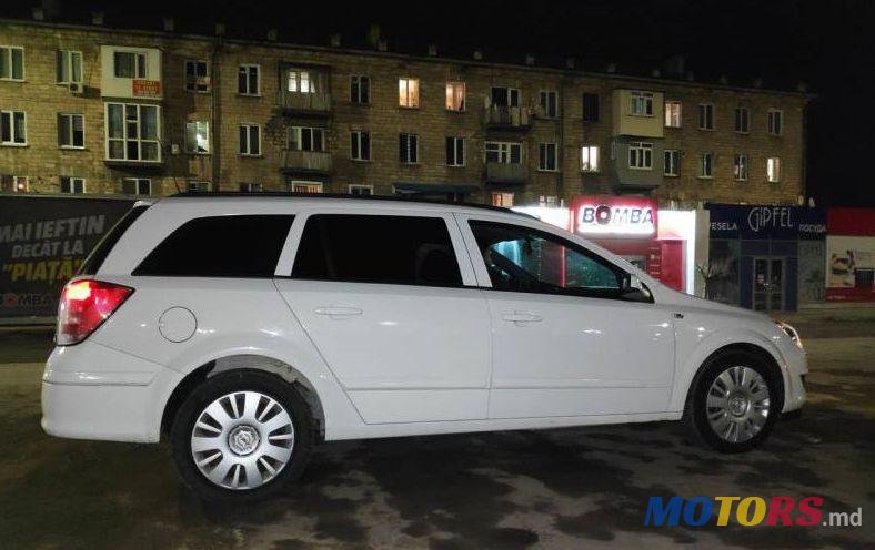 2009' Opel Astra photo #1