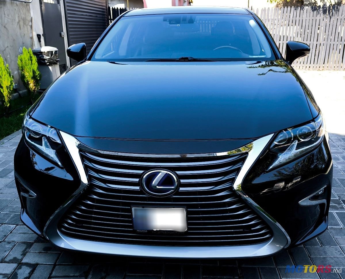 2013' Lexus Es Series photo #1