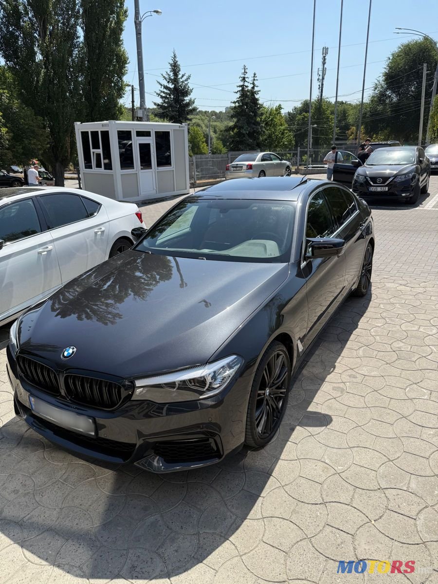 2017' BMW 5 Series photo #3