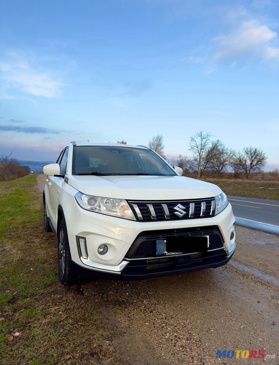 2019' Suzuki Vitara photo #2