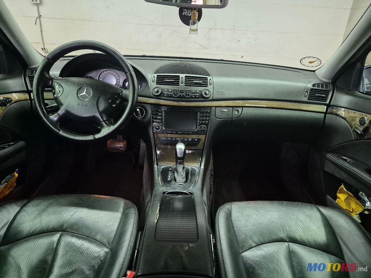 2005' Mercedes-Benz E-Class photo #6