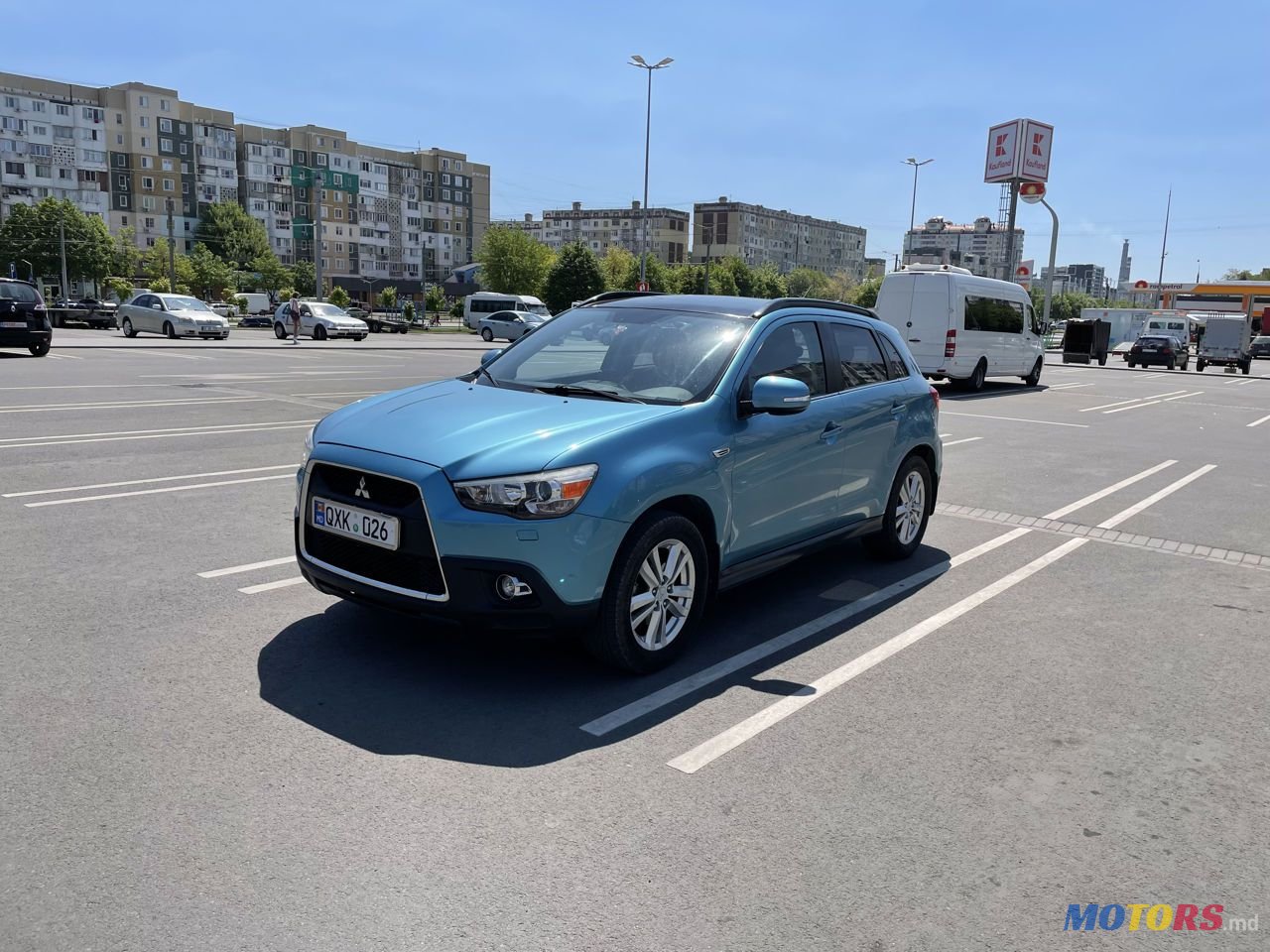 2011' Mitsubishi ASX photo #1