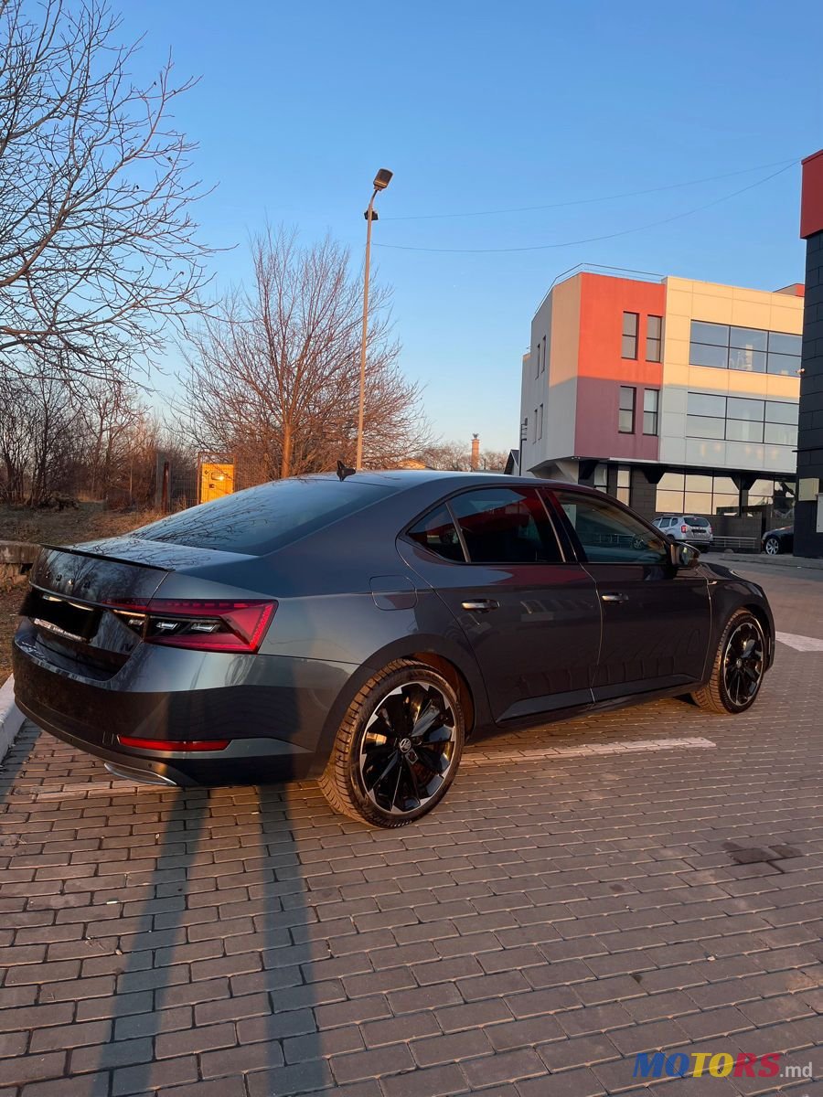 2020' Skoda Superb photo #5