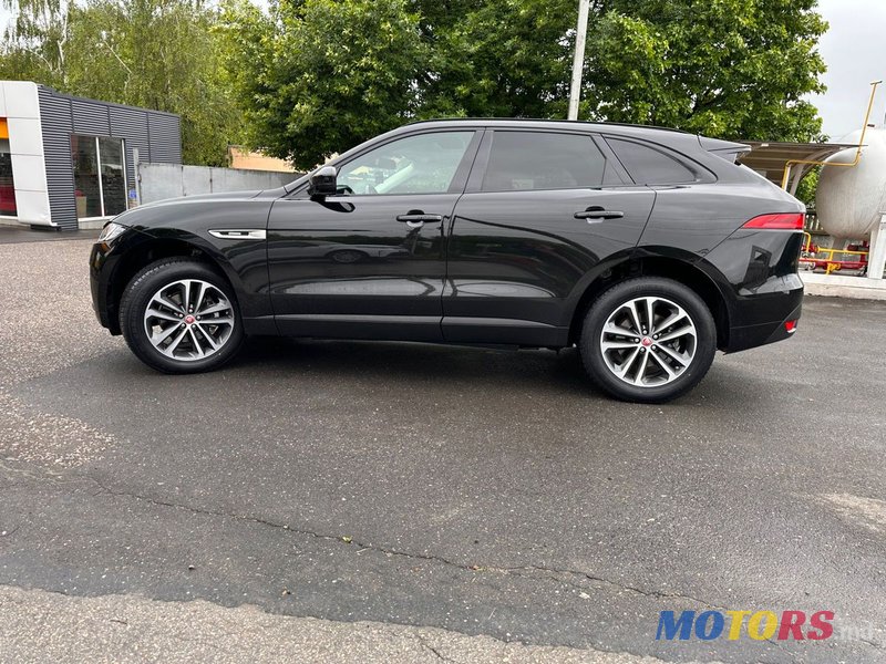 2017' Jaguar F-Pace photo #2