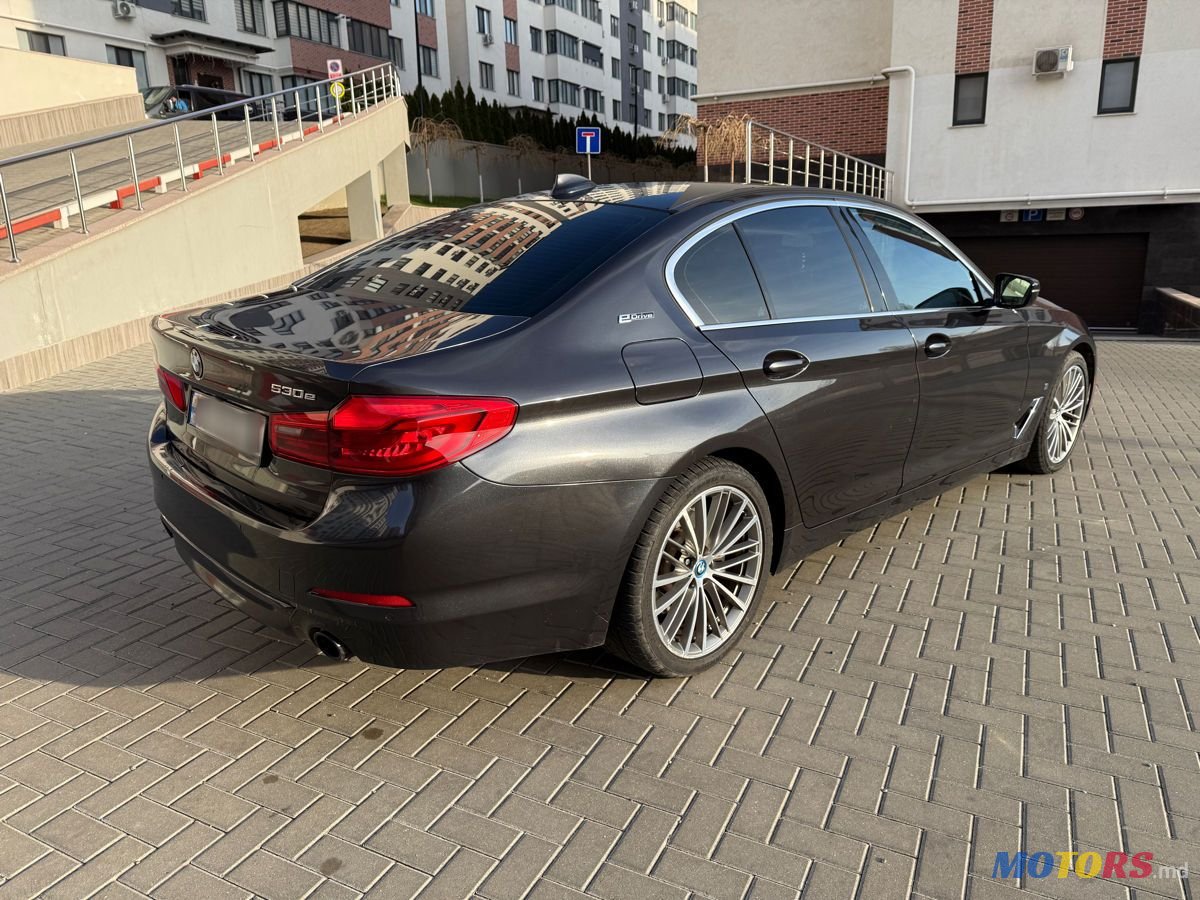 2019' BMW 5 Series photo #5