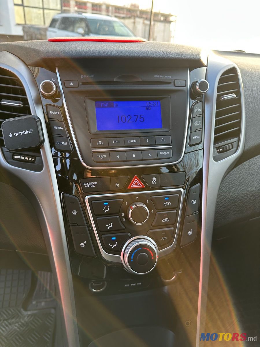 2013' Hyundai i30 photo #6