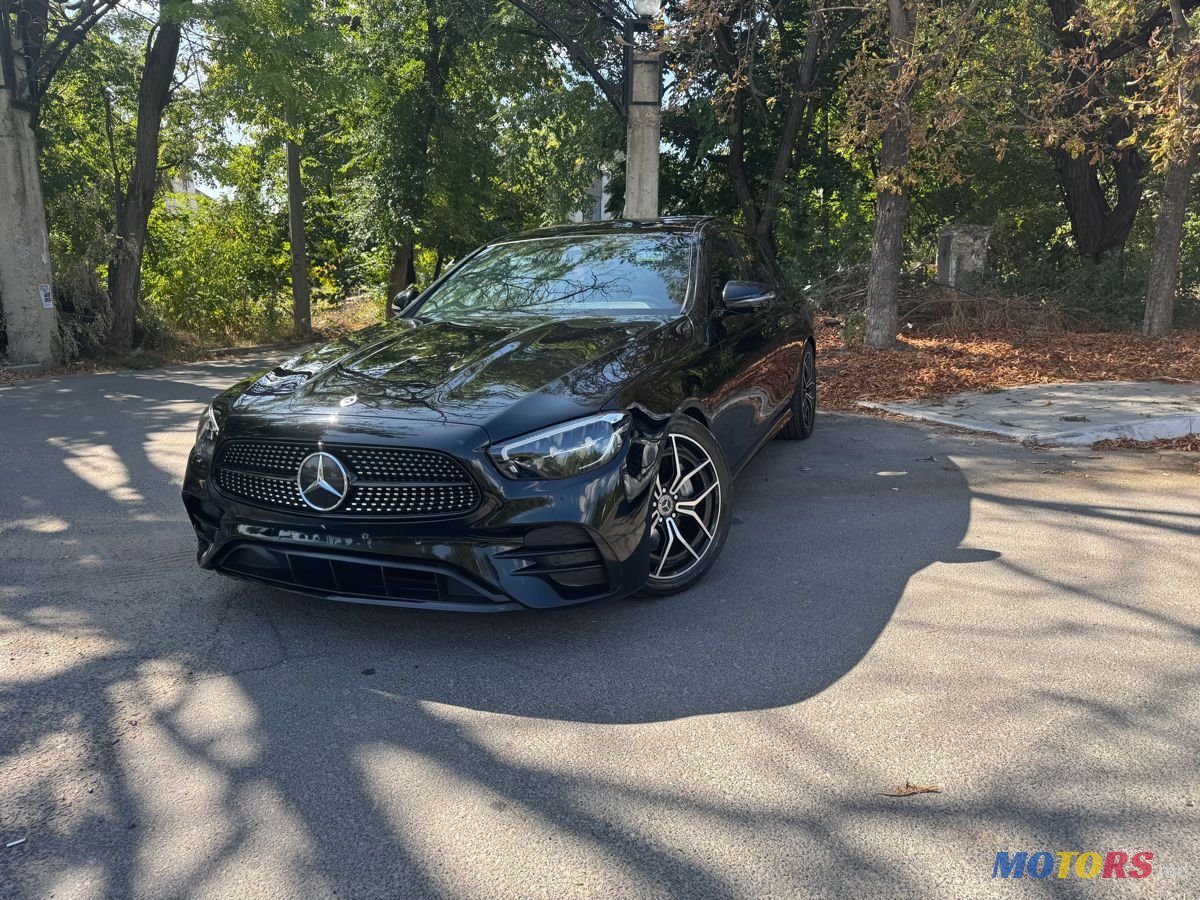 2021' Mercedes-Benz E-Class photo #1