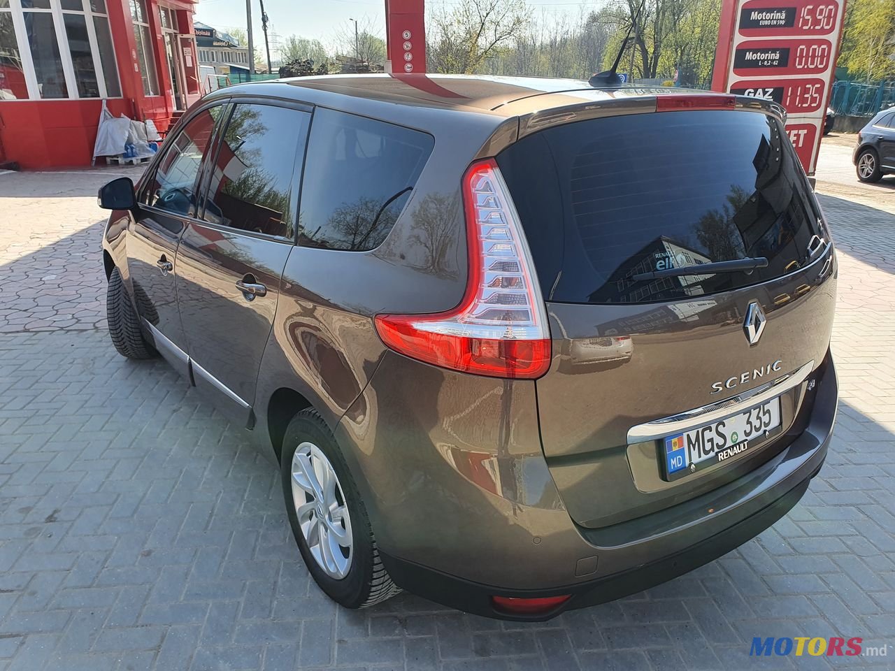 2013' Renault Grand Scenic photo #4