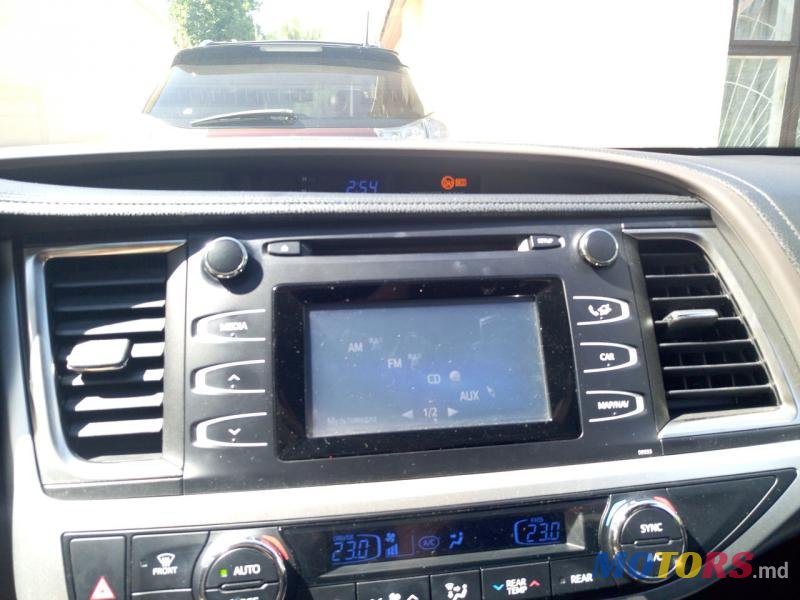 2014' Toyota Highlander photo #4