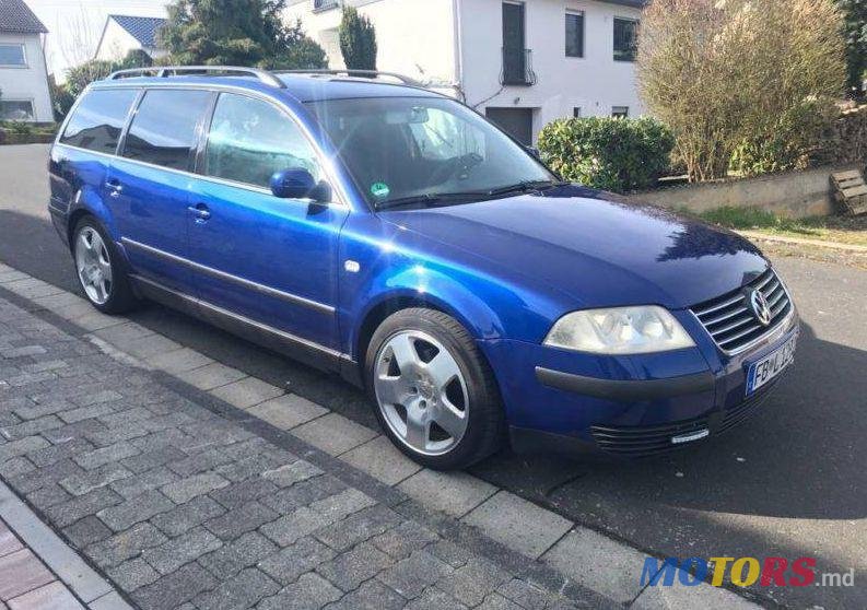 2005' Volkswagen Passat photo #1