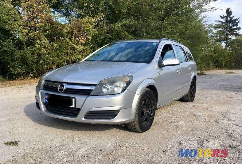 2006' Opel Astra photo #1