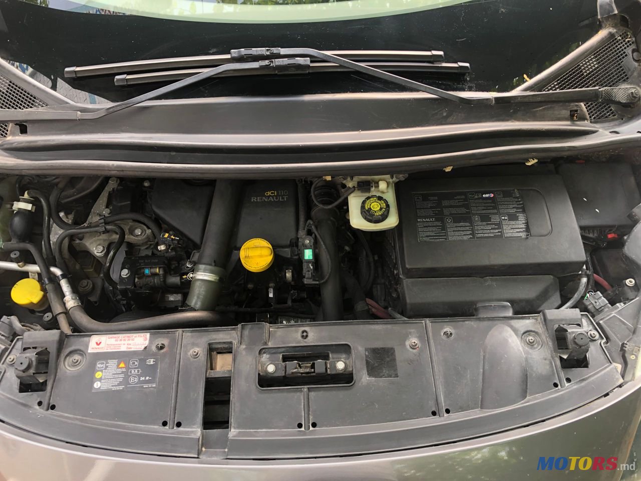 2011' Renault Scenic photo #6