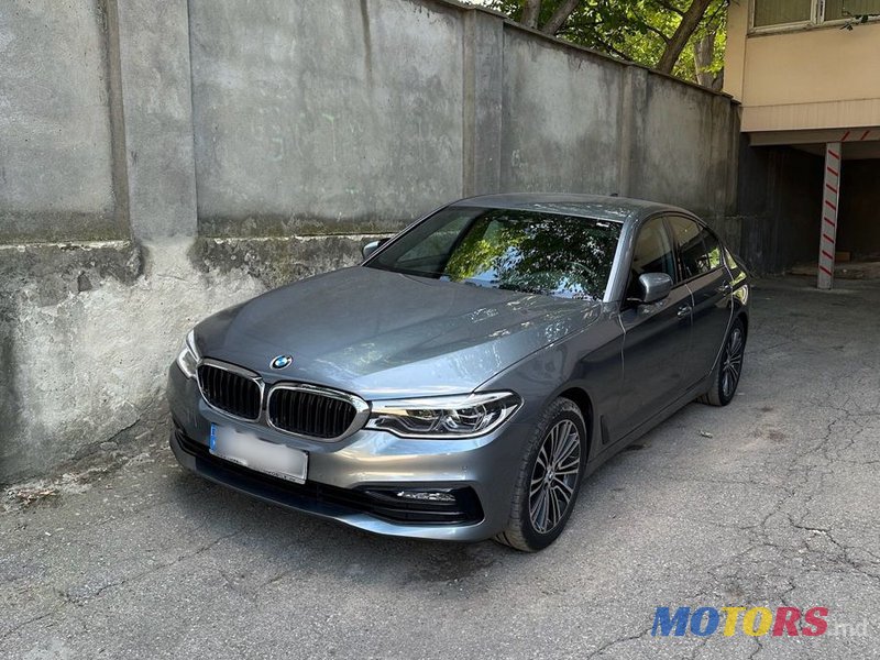 2017' BMW 5 Series photo #3