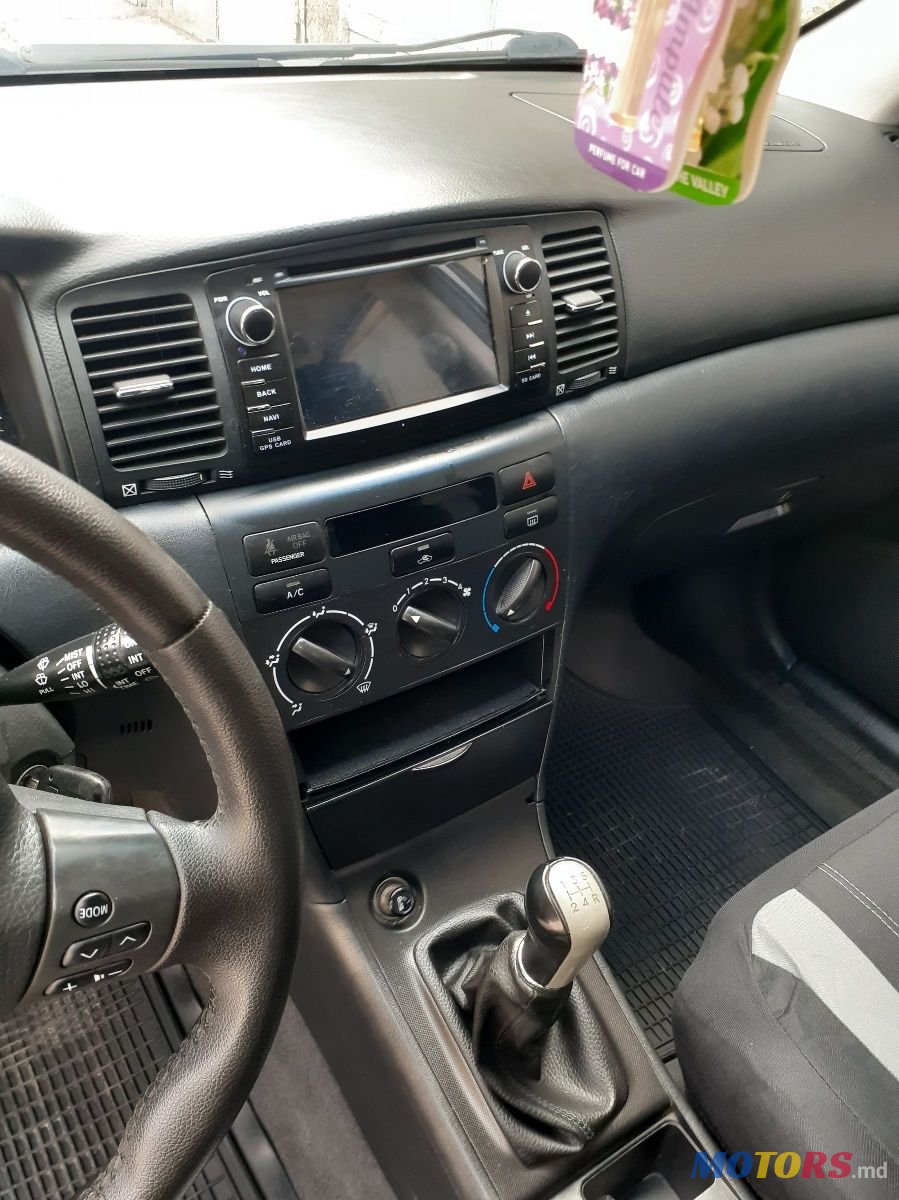 2005' Toyota Corolla photo #5