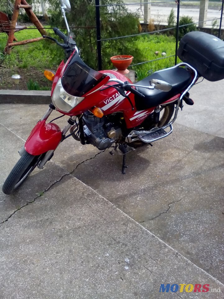 2012' Viper photo #4