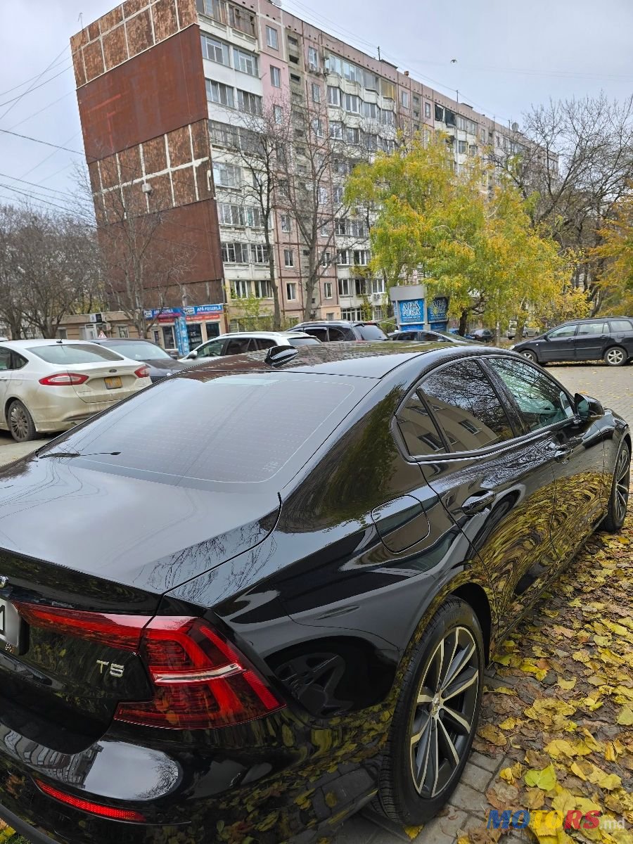 2020' Volvo S60 photo #5